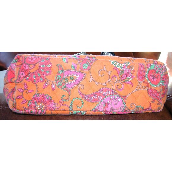 Lily Waters Quilted Paisley Tote Bag With Pink Lining - Picture 4 of 5